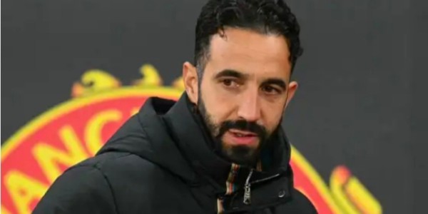 leyu-阿莫林放弃辞职获曼联1200万镑解约金|劳尔·科斯塔|威尔科克斯|曼联主帅|教练违约金|解雇赔偿_新浪体育_新浪新闻