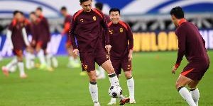 苏东：韩鹏飞、蒋圣龙要多补位&amp;amp;不要怕难看 国足要充分利用定位球