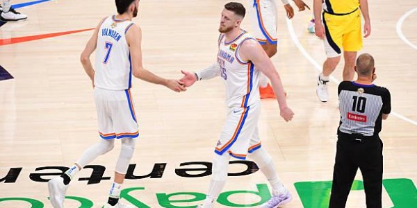 知名记者：为了匹配步行者的速度而放弃双塔，雷霆的操作莫名其妙