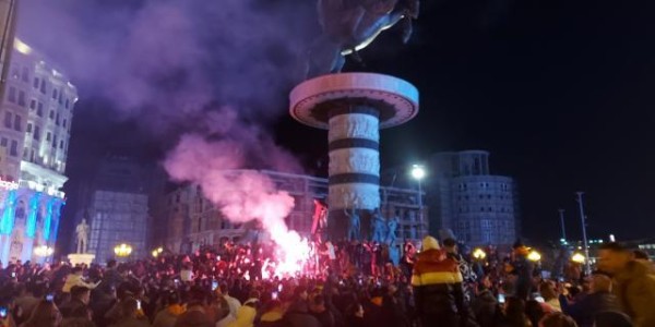 世预赛最高潮来临:今晚决出7个名额 萨拉赫马内PK