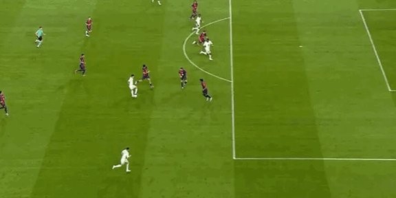 乐鱼体育-【甘伯杯】失误高发，巴萨0比3不敌摩纳哥