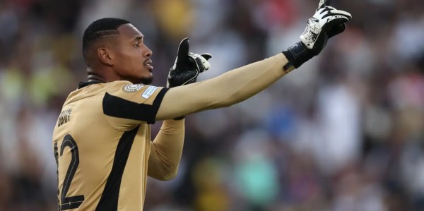 巴媒：曼联询问博塔弗戈门将维克托，解约金580万镑